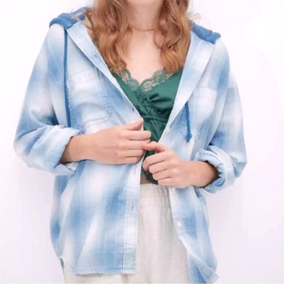 AEO Blue Hooded Cabin Flannel Button Down Shacket - Picture 1 of 8